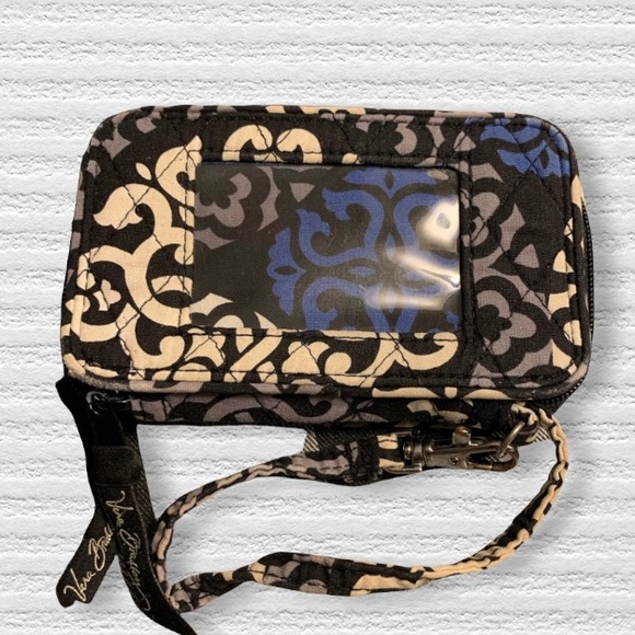 Vera Bradley Handbags - Vera Bradley Wristlet Wallet